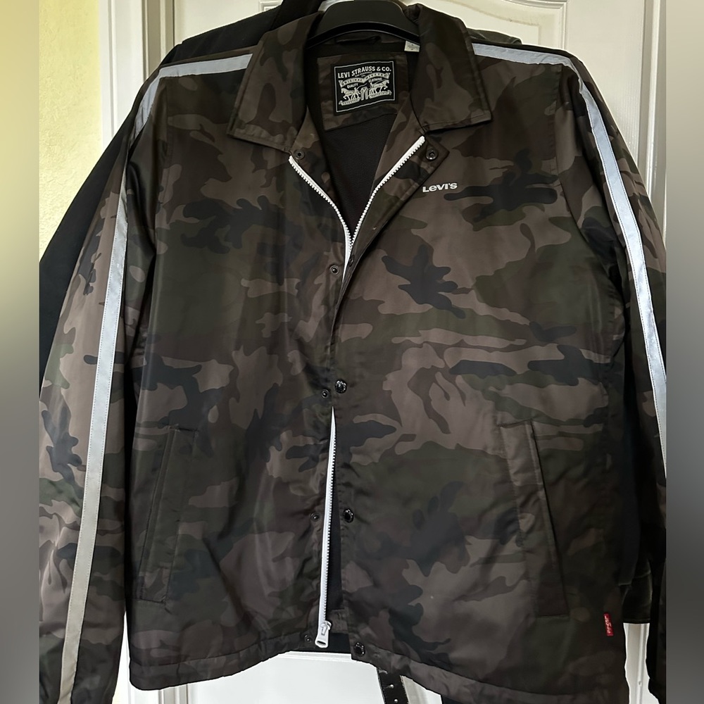 Levi’s Jacket - Lightweight camo coach jacket